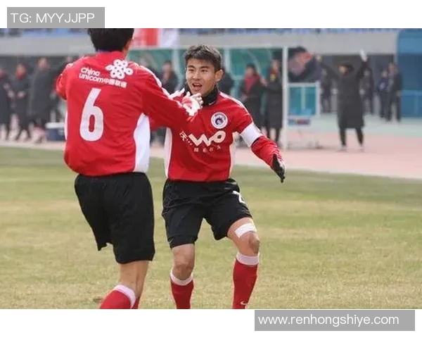 辽宁足球星哥是谁的儿子揭秘 球场背后的家族故事曝光 辽宁足球星哥是谁的儿子揭秘 球场背后的家族故事曝光